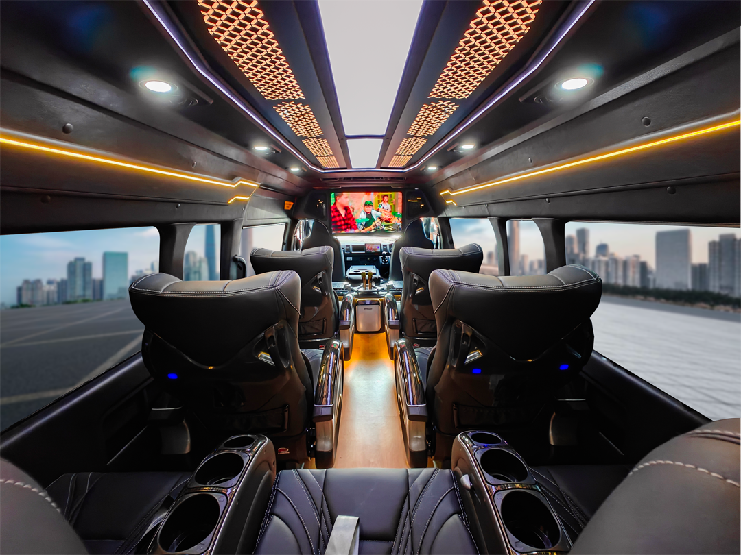 Toyota Hiace Commuter